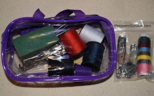 but out bag sewing kit - Preppers Survive 